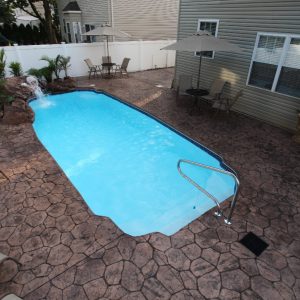 The Hawaiian is a fun twist on a standard Grecian pool shape. We open up this swimming pool to a wide set of shallow entry steps. This leads to a 6' deep end. It's a comfortable swimming pool that brings simplicity and fun to the home!