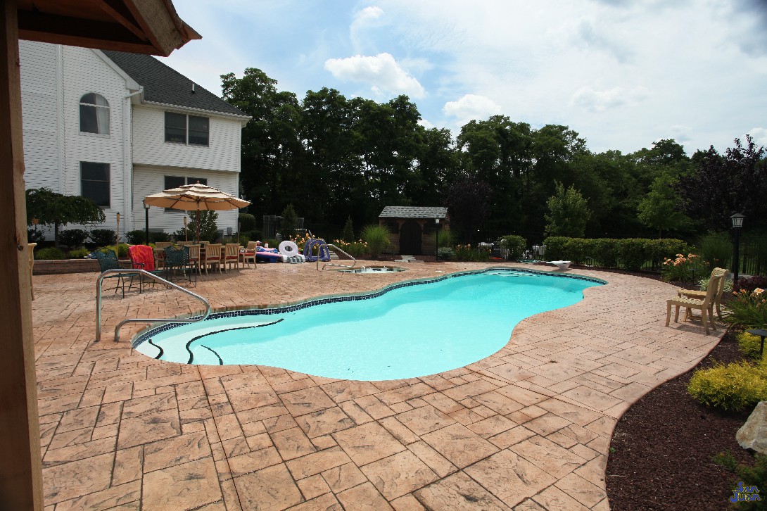 The Stardust is a beautiful free form fiberglass swimming pool. It is classified as a medium sized pool with a modest deep end of 6' 4". It provides your swimmers lots of space to stretch out while enjoying its multiple design features.