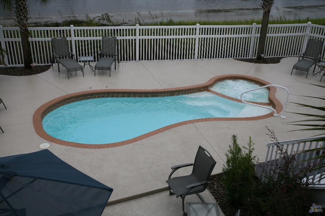 mandalay bay san juan pool