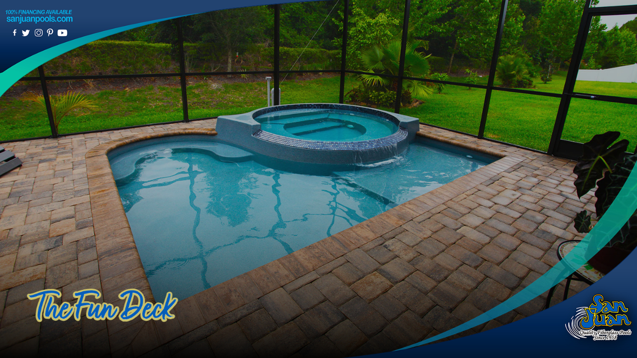 inground pool with splash pad