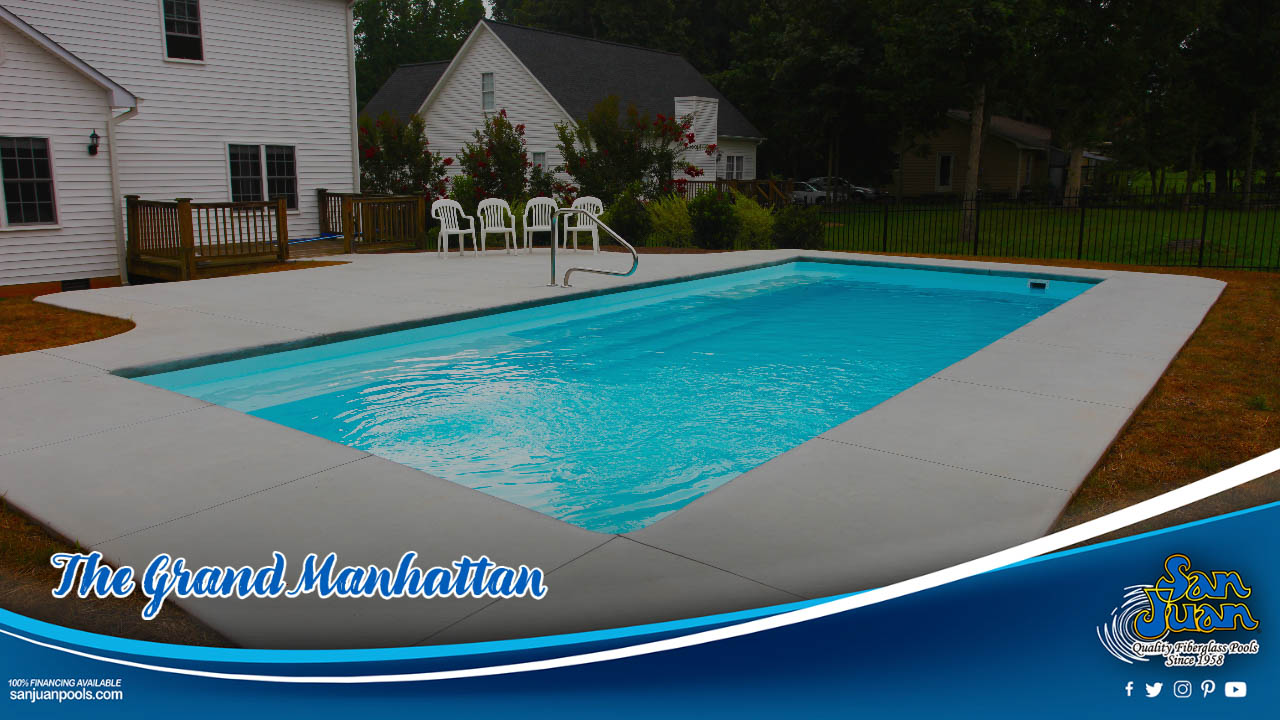 The Grand Manhattan is a beautiful rectangle pool with a very convenient elongated bench seat!
