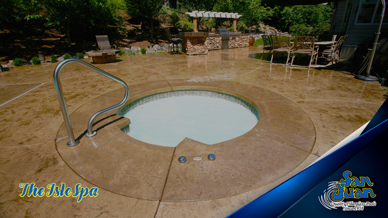 The Isle Spa – A Stunning Accent Spa for any Fiberglass Pool
