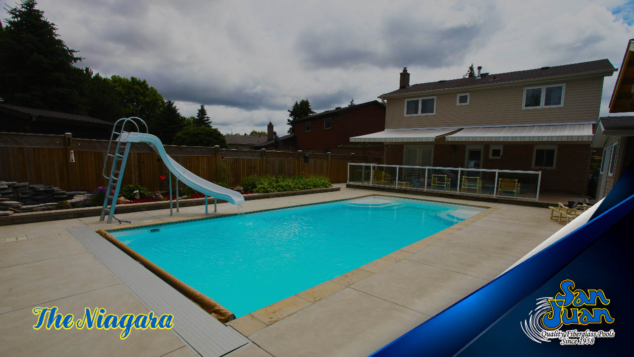 The Niagara – A Medium Size Deep End Pool