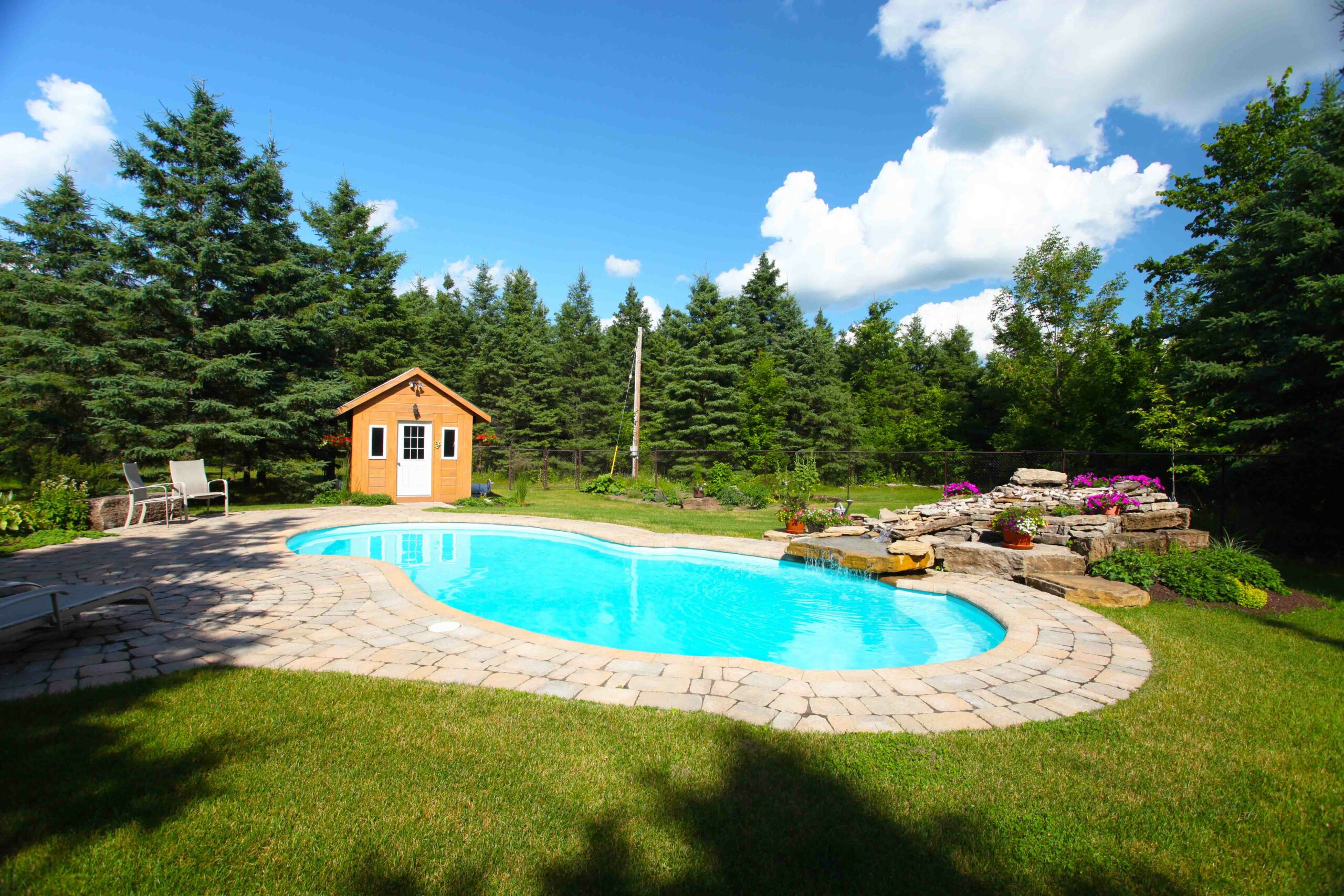 Why Choose San Juan Fiberglass Pools for Your Backyard Oasis?