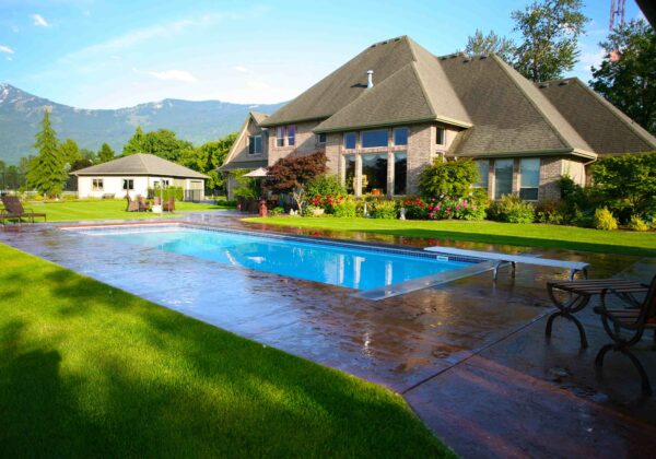 Luxor Deep Fiberglass Pool