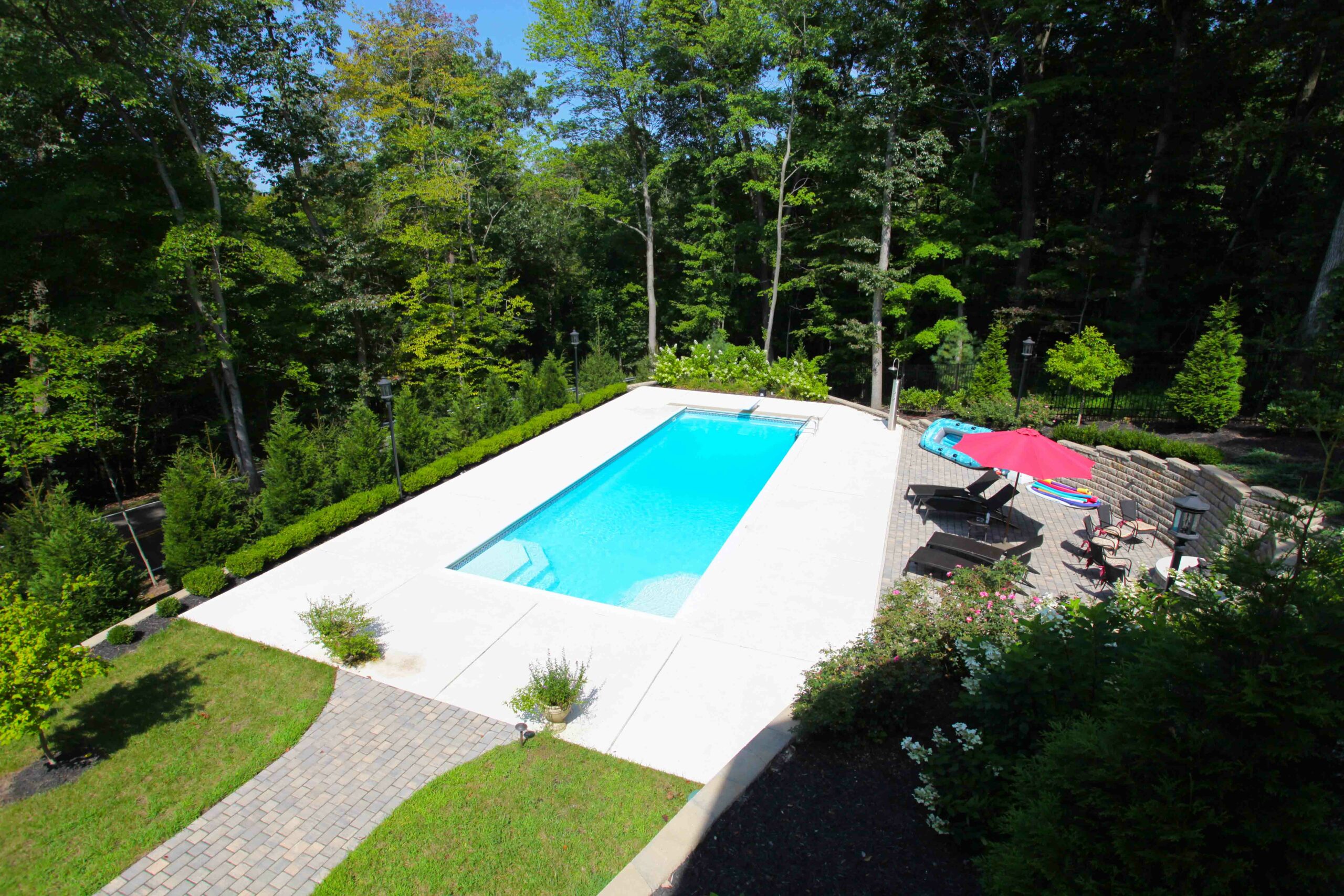 Transforming Your Outdoor Space with a Fiberglass Pool