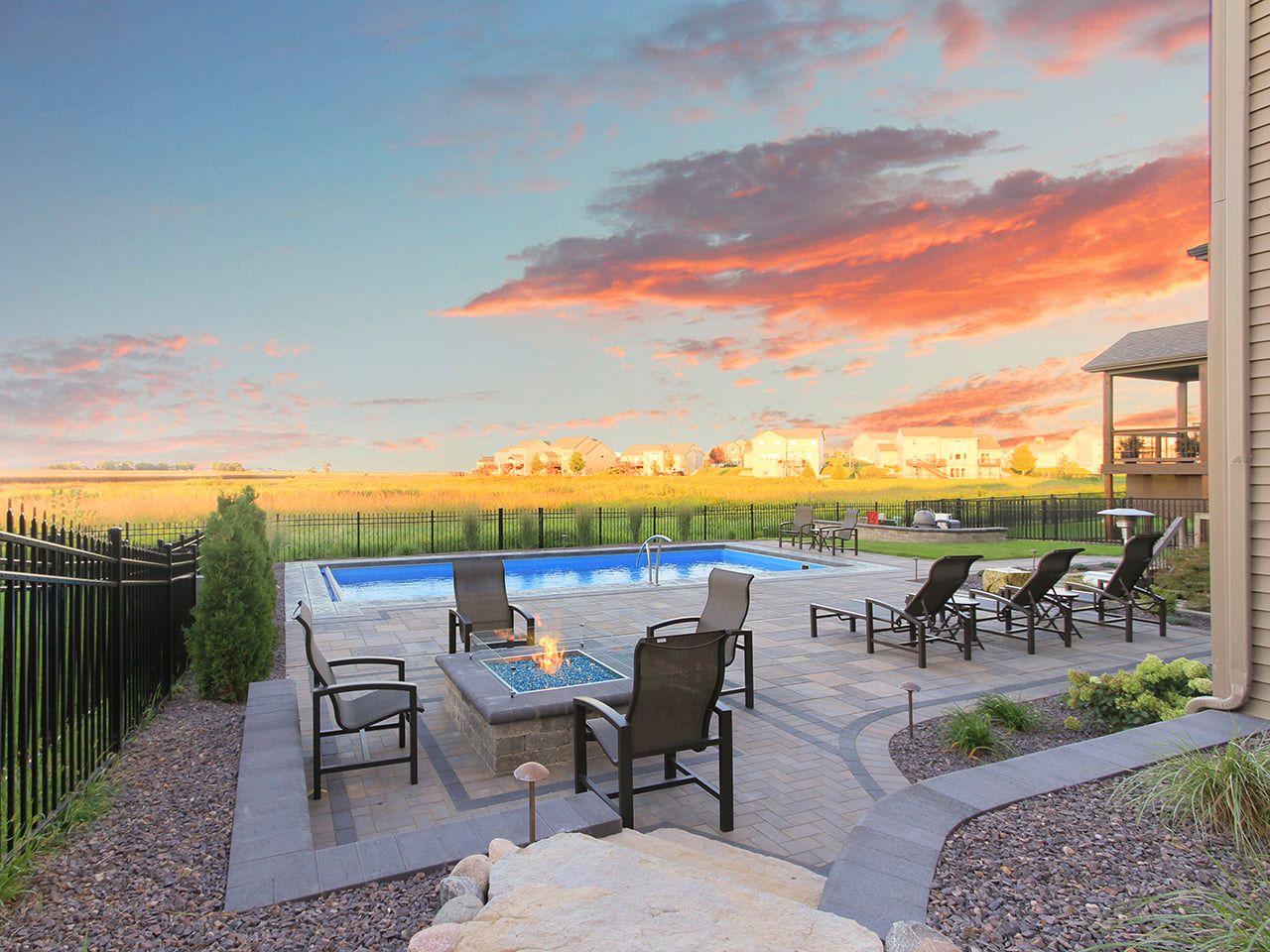 Why Fiberglass Pools Are the Best Choice for Arizona Homeowners